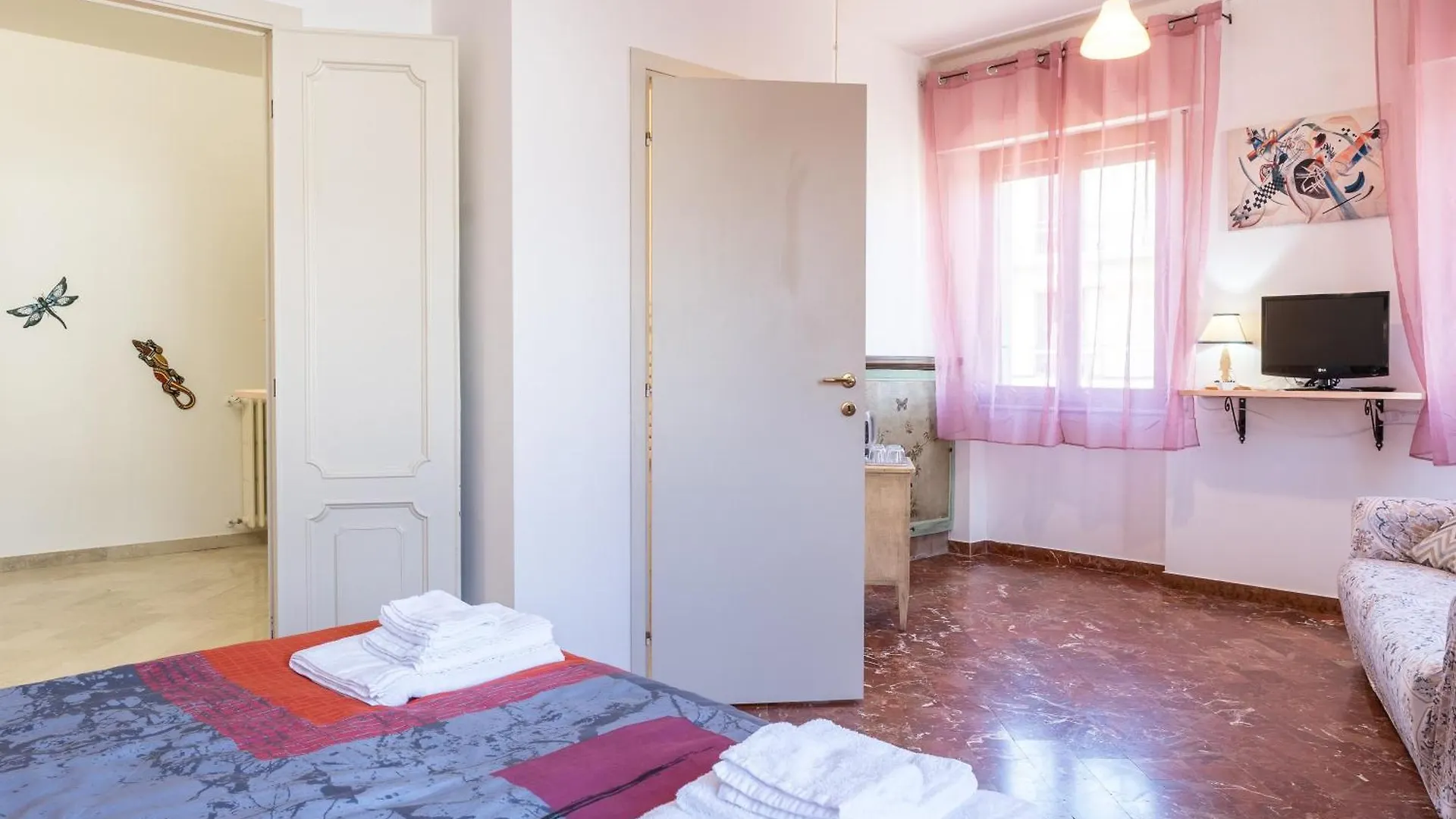 Art Rooms Arezzo