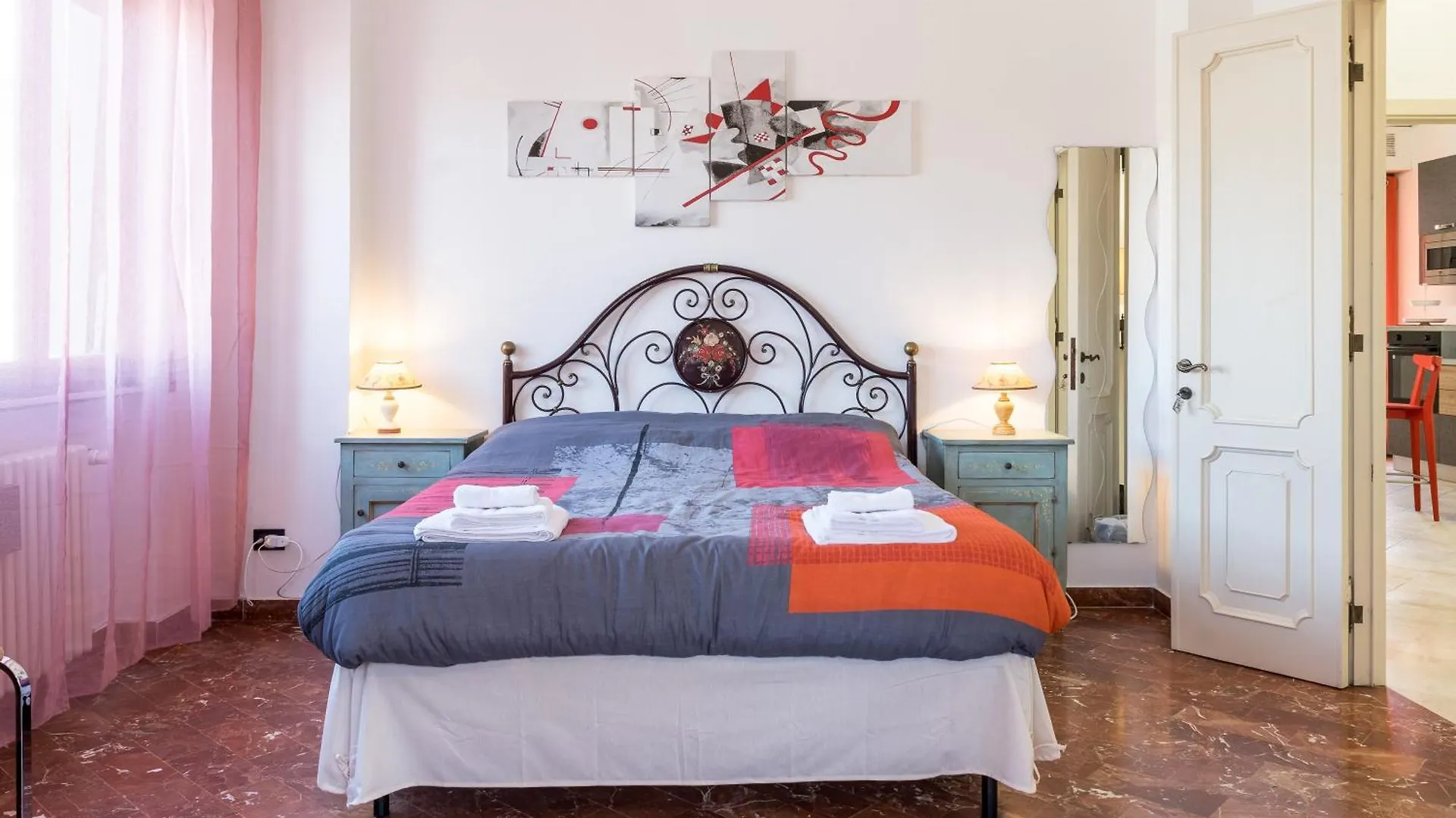 Holiday home Art Rooms Arezzo