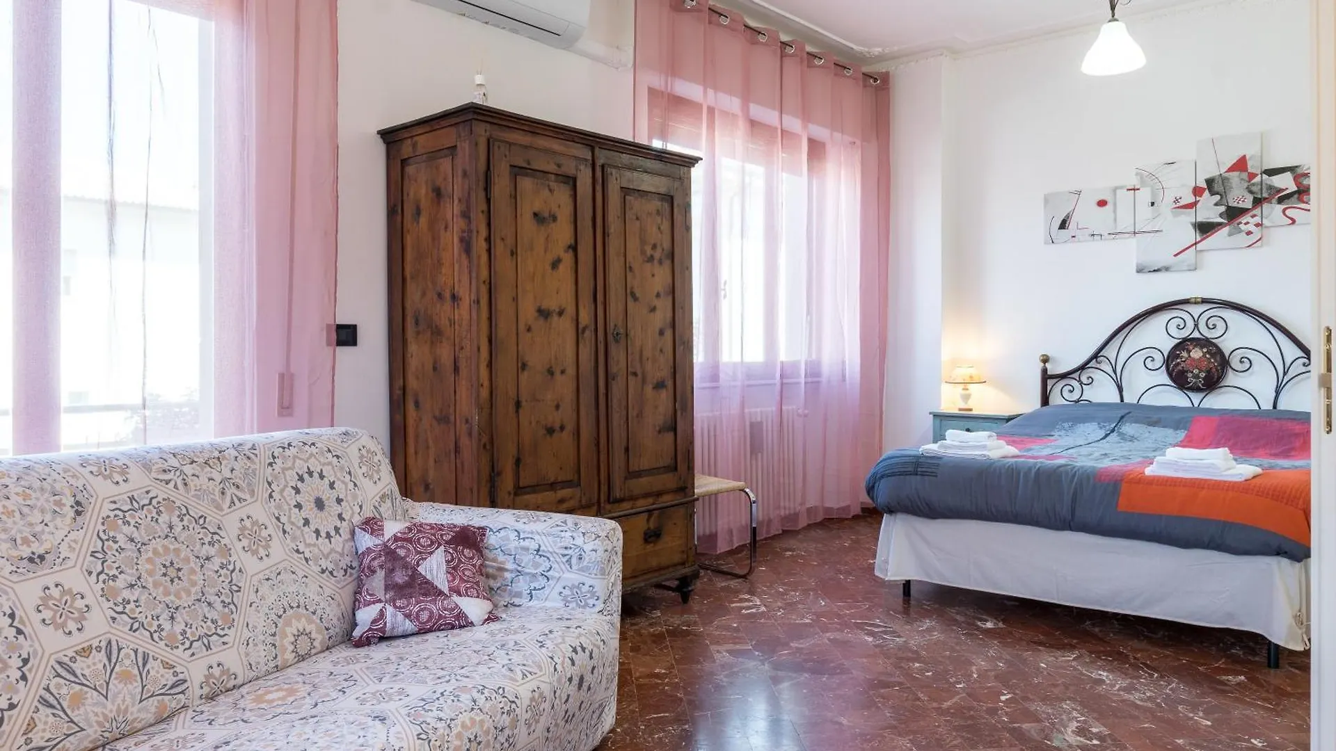 Art Rooms Arezzo Holiday home